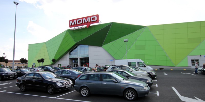 Торговый центр "Момо"
